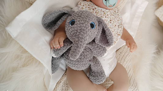 Comment choisir le doudou idéal pour bébé 