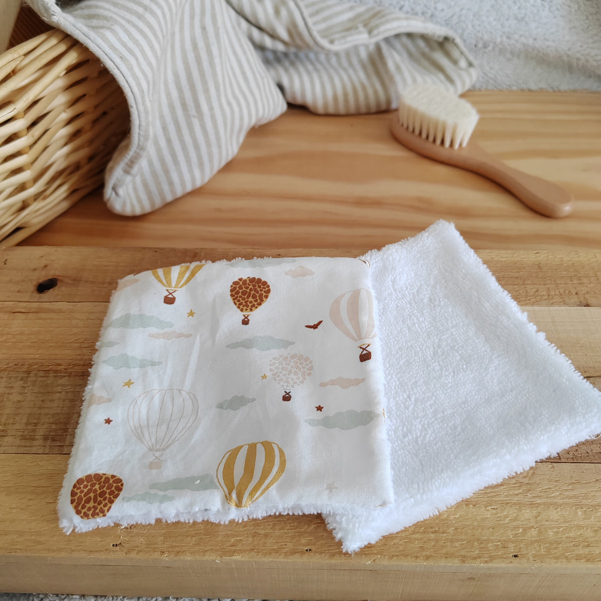 Lot de 2 Débarbouillettes bébé éponge bambou - montgolfières