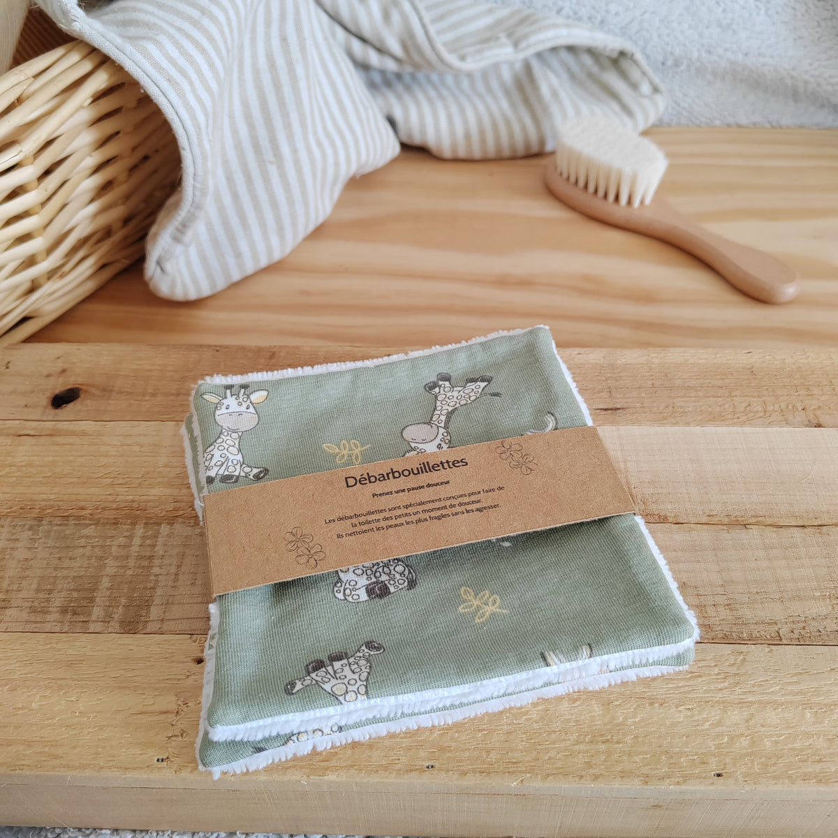 Lot de 2 Débarbouillettes bébé éponge bambou - girafes vertes