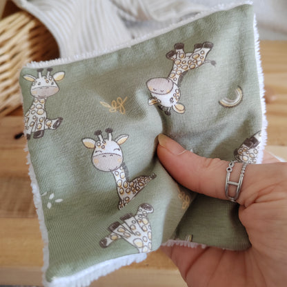Lot de 2 Débarbouillettes bébé éponge bambou - girafes vertes