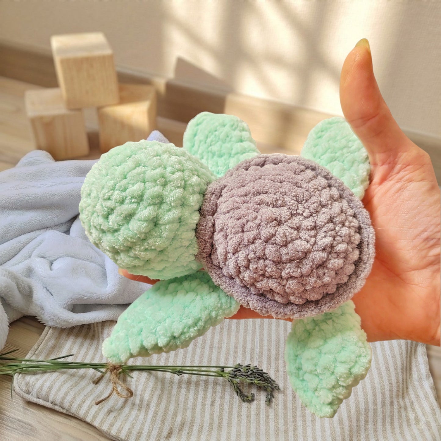 Tiny doudou tortue verte / grise