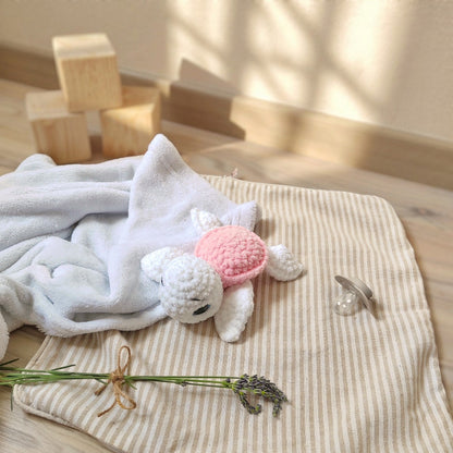 Tiny doudou tortue blanche / rose