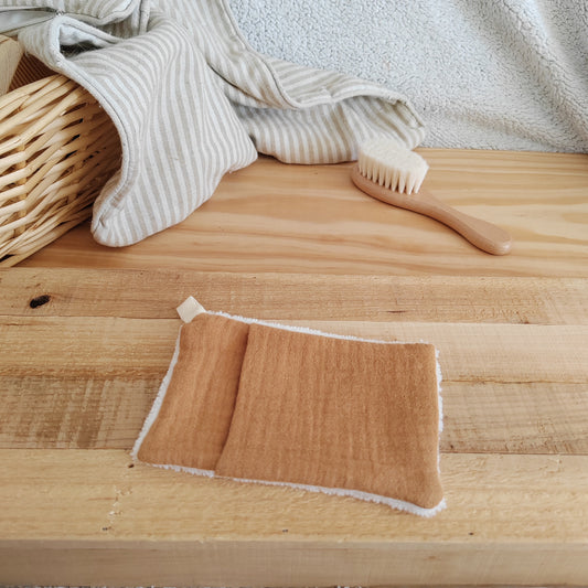 Mini gant de toilette d'apprentissage double gaze cassonade