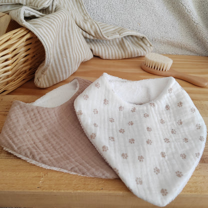 Lot de 2 bavoirs double gaze sable & pattounes beiges