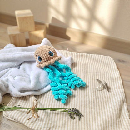 Tiny doudou méduse bleue