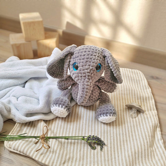 Tiny doudou éléphant