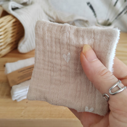 Lot de 4 Cotons magiques démaquillants - double gaze beige petits cœurs