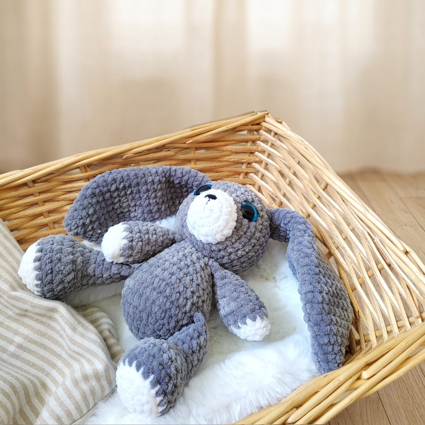 Tiny doudou lapin gris