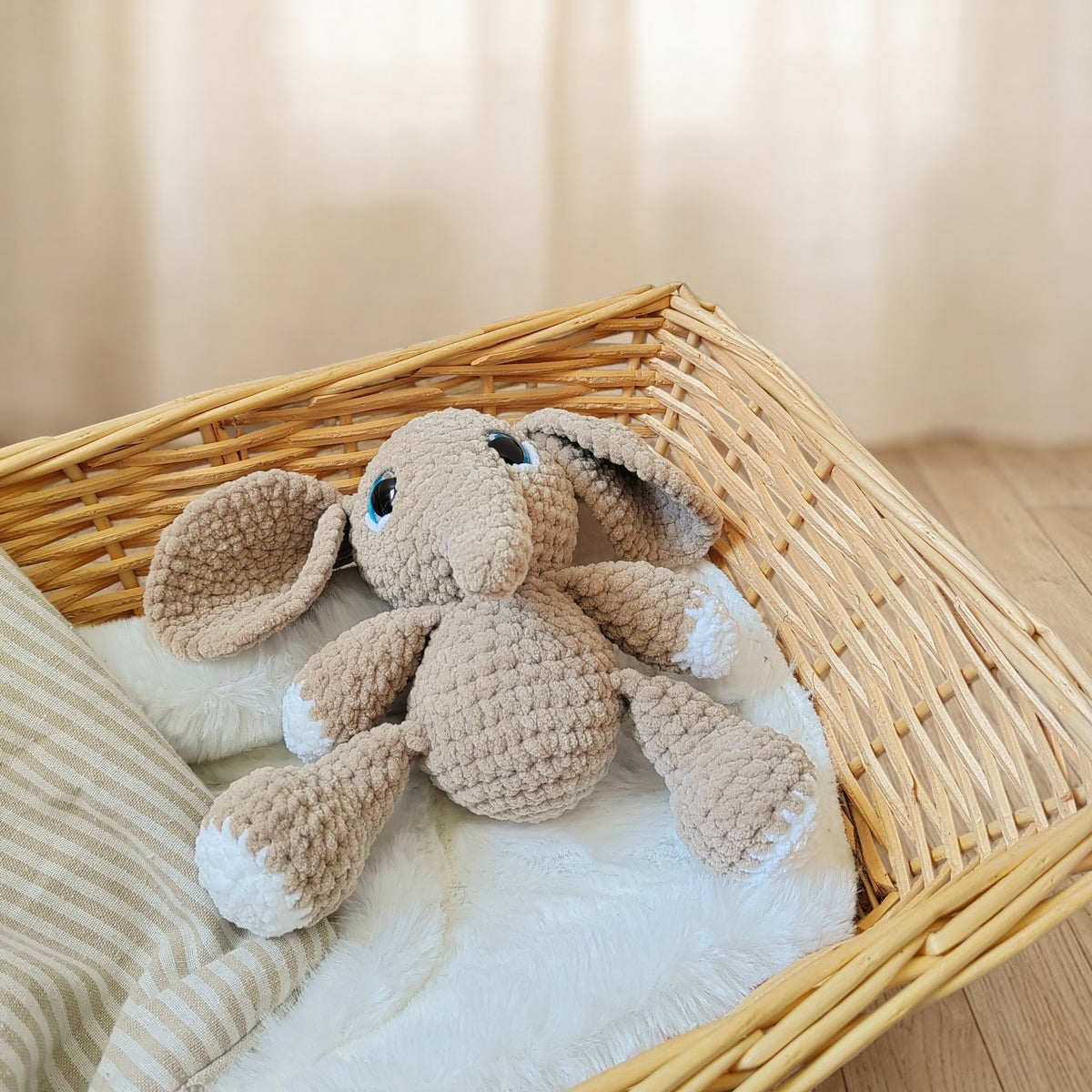 Tiny doudou éléphant crochet - beige