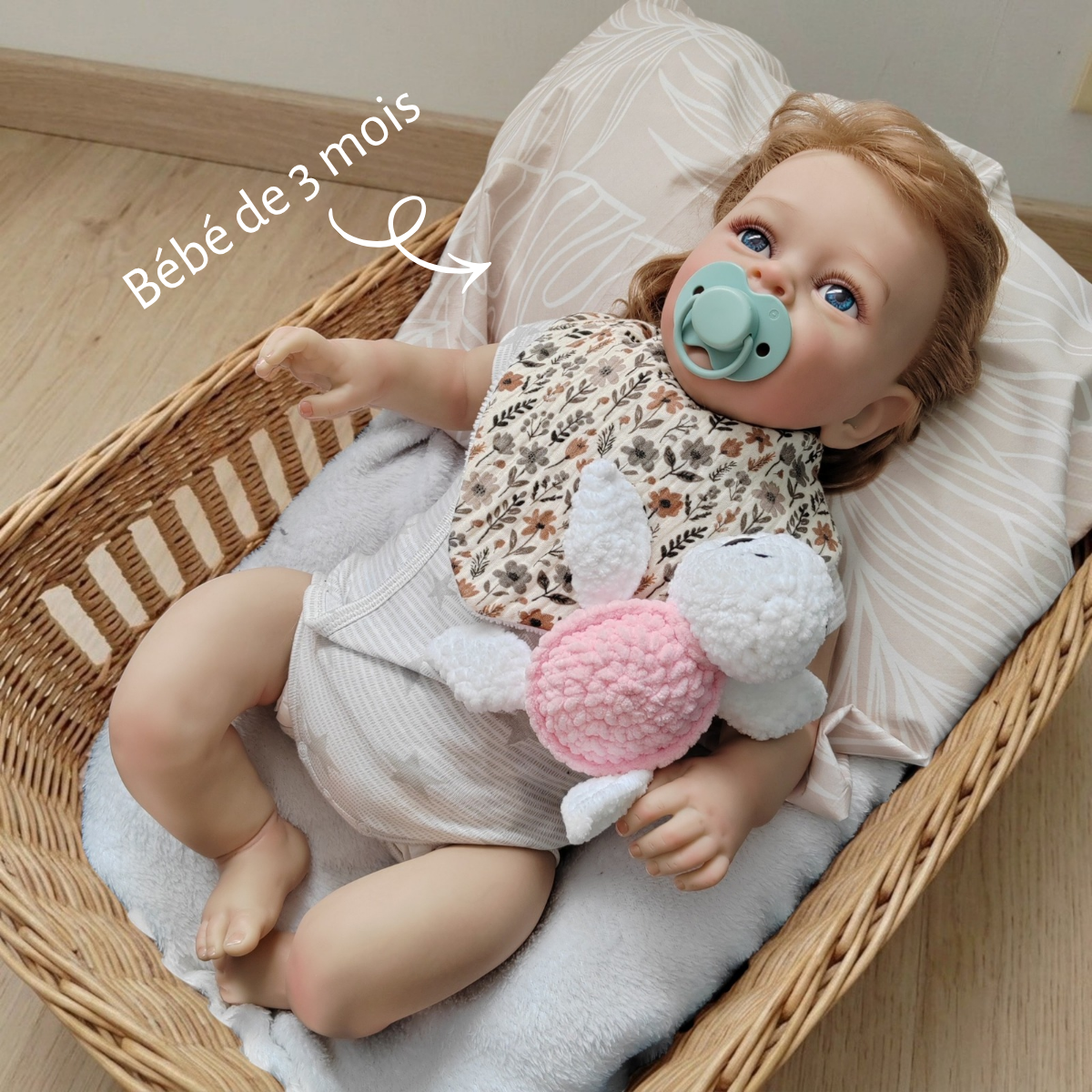 Tiny doudou tortue crochet - blanche & rose